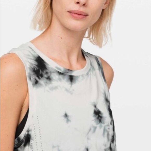 LULULEMON TRAIN TO BE TANK SHIBORI.SIZE LARGE - Picture 4 of 7
